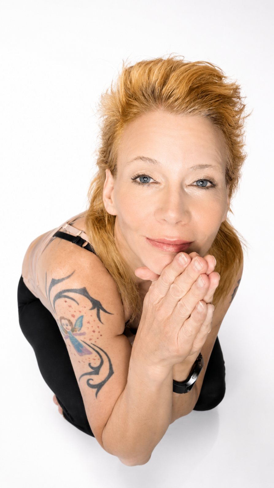 Melanie Mende, nachdenklich